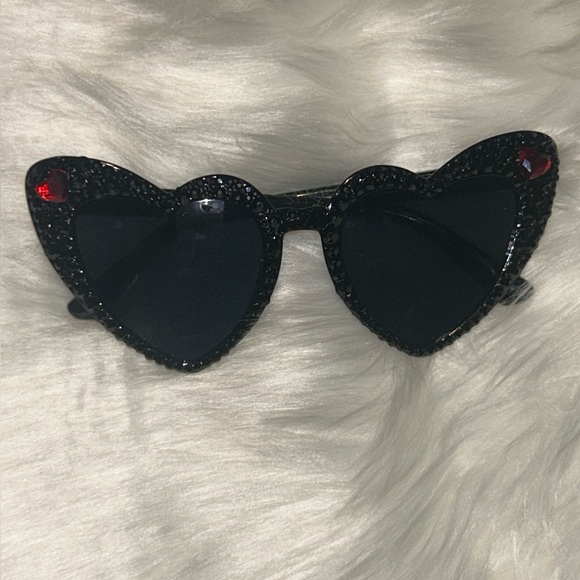 Black Rhinestone Heart Shaped Sunnies - Picture 3 of 4